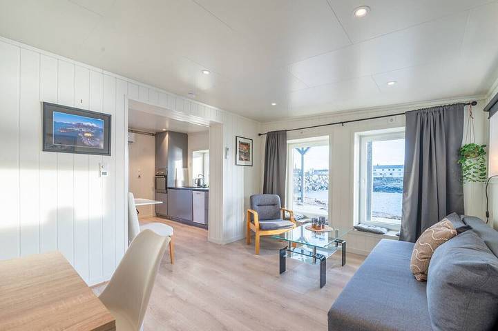 Ganze Wohnung, Henningsvær Seaside Ground Floor Apartment in Henningsvær, Vågan