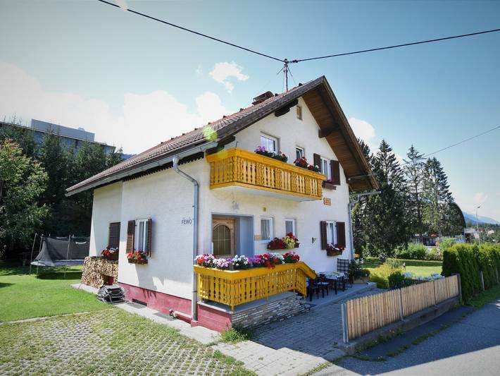 Ferienwohnung für 4 Personen, mit Balkon und Garten sowie Pool, kinderfreundlich - 1