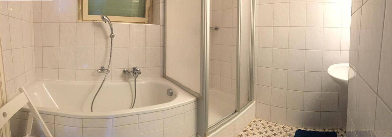 Location de vacances pour 2 personnes, avec vue sur le lac ainsi que terrasse et vue, animaux acceptés à Port-Valais - 3