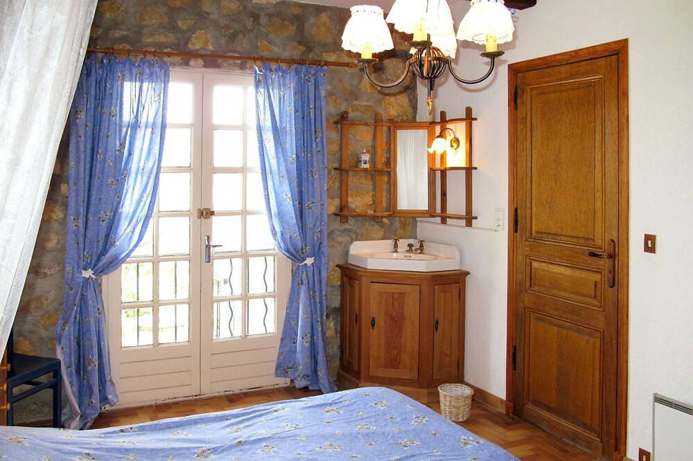 Pascaire by Interhome in Forcalqueiret, Región Brignoles