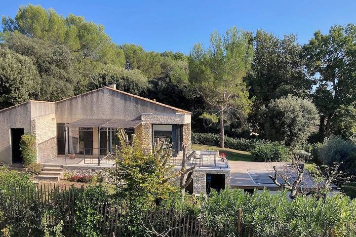 Location de vacances pour 6 personnes à Saint-Maximin (Nimes)