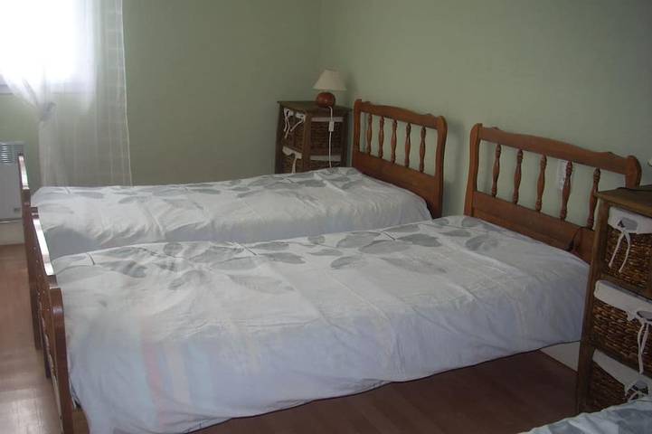 Location de vacances pour 7 personnes, avec jardin et terrasse à Rochesson - 2