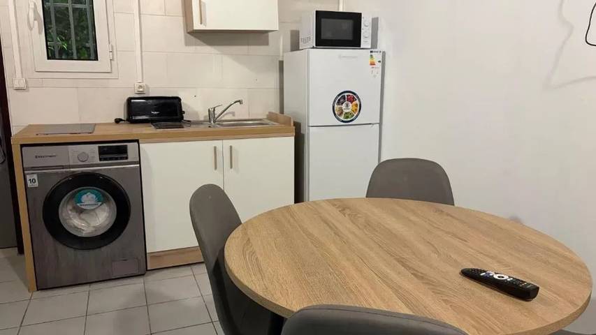 Apartamento entero, Apartamento Les Abymes 28 m², jardín in Les Abymes, Guadalupe