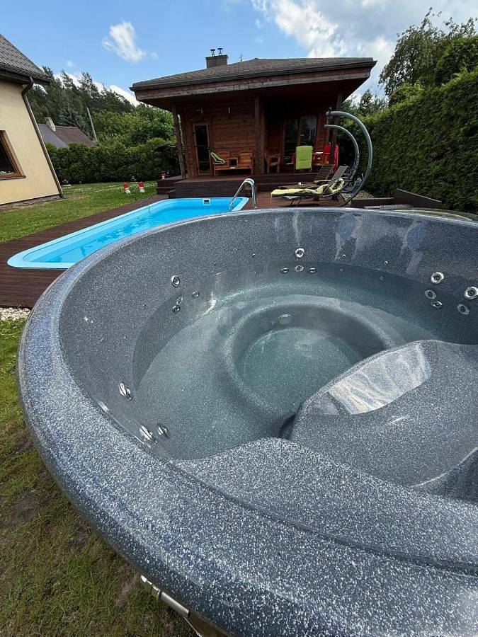 Location de vacances pour 8 personnes, avec vue et piscine ainsi que sauna et jardin, animaux acceptés en Lettonie - 3