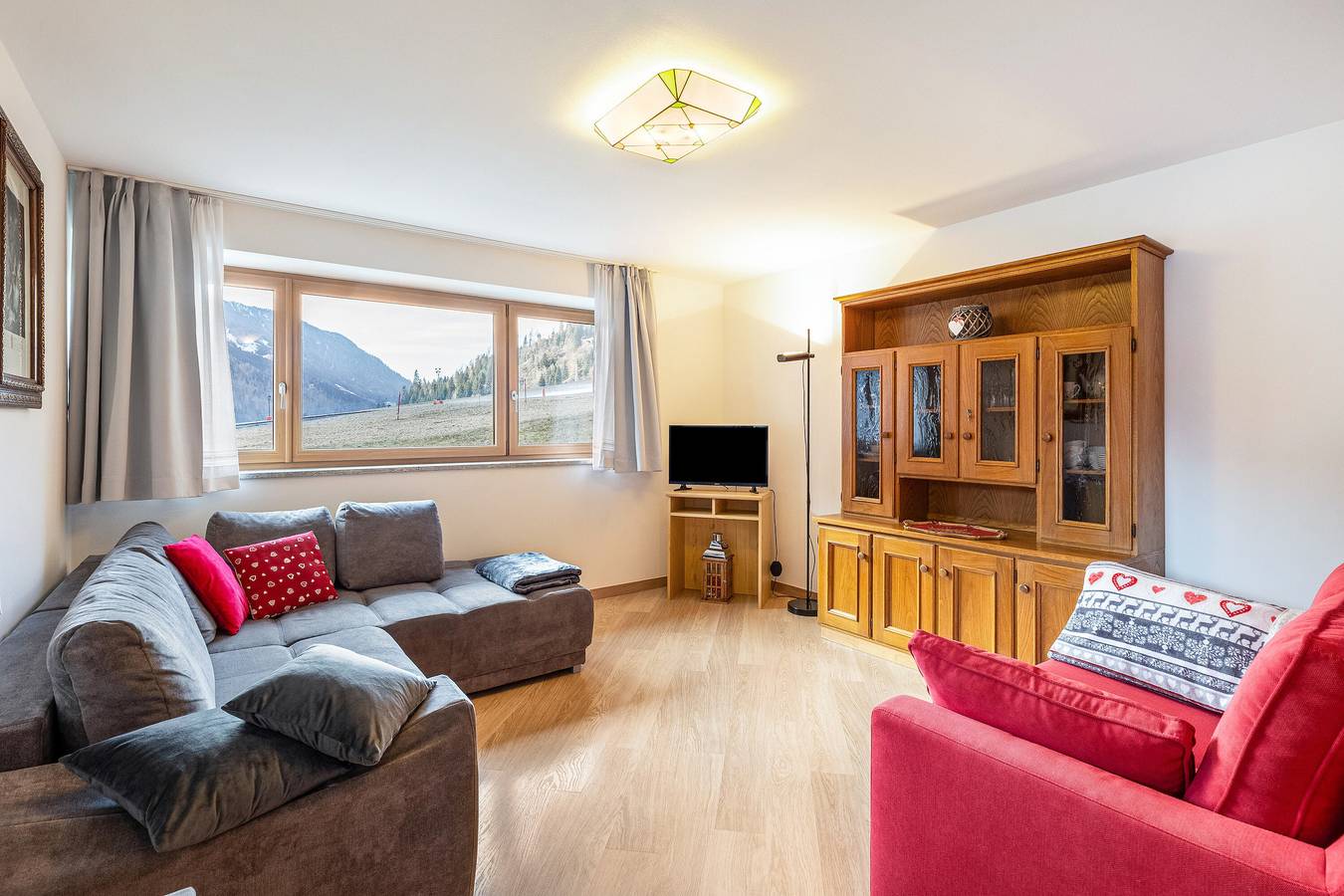 Appartamento intero, Appartamento 'Villa Maria Moena' con vista sulle montagne, terrazza condivisa e giardino privato in Moena, Dolomiti Superski