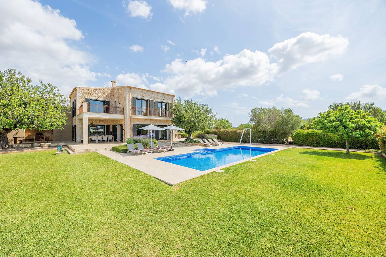 Villa 'Viduleto' mit Bergblick, privatem Pool und Wlan in Felanitx, Mallorca Süden