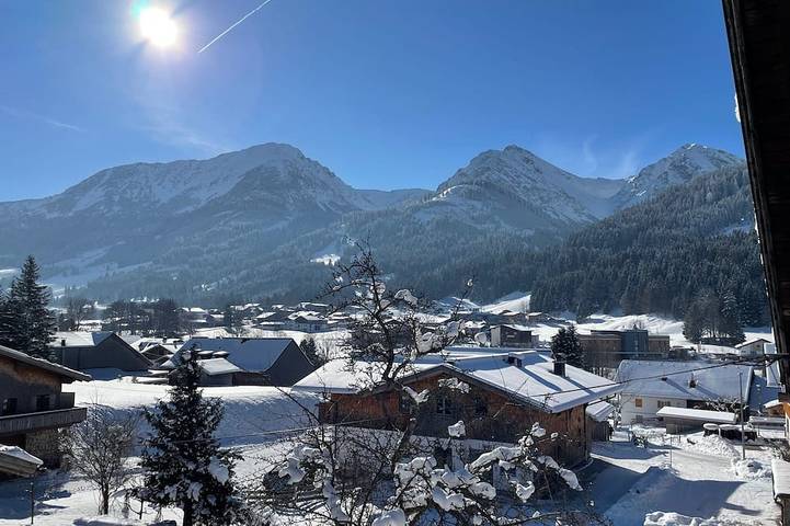Ferienwohnung Eins - Gästehaus Holl - Sommerbergbahnen inklusive in Schattwald, Allgäuer Alpen (Österreich)