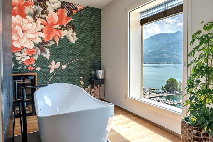 B&b per 2 persone, con Balcone e Terrazza nonché Giardino e Piscina a Lovere
