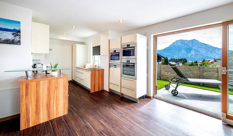 Ferienwohnung für 3 Personen, mit Ausblick und Garten sowie Seeblick am Traunsee - 3