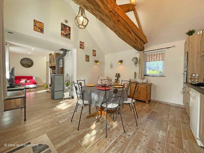 Gîte pour 2 personnes, avec jardin dans Parc naturel régional Normandie-Maine - 2