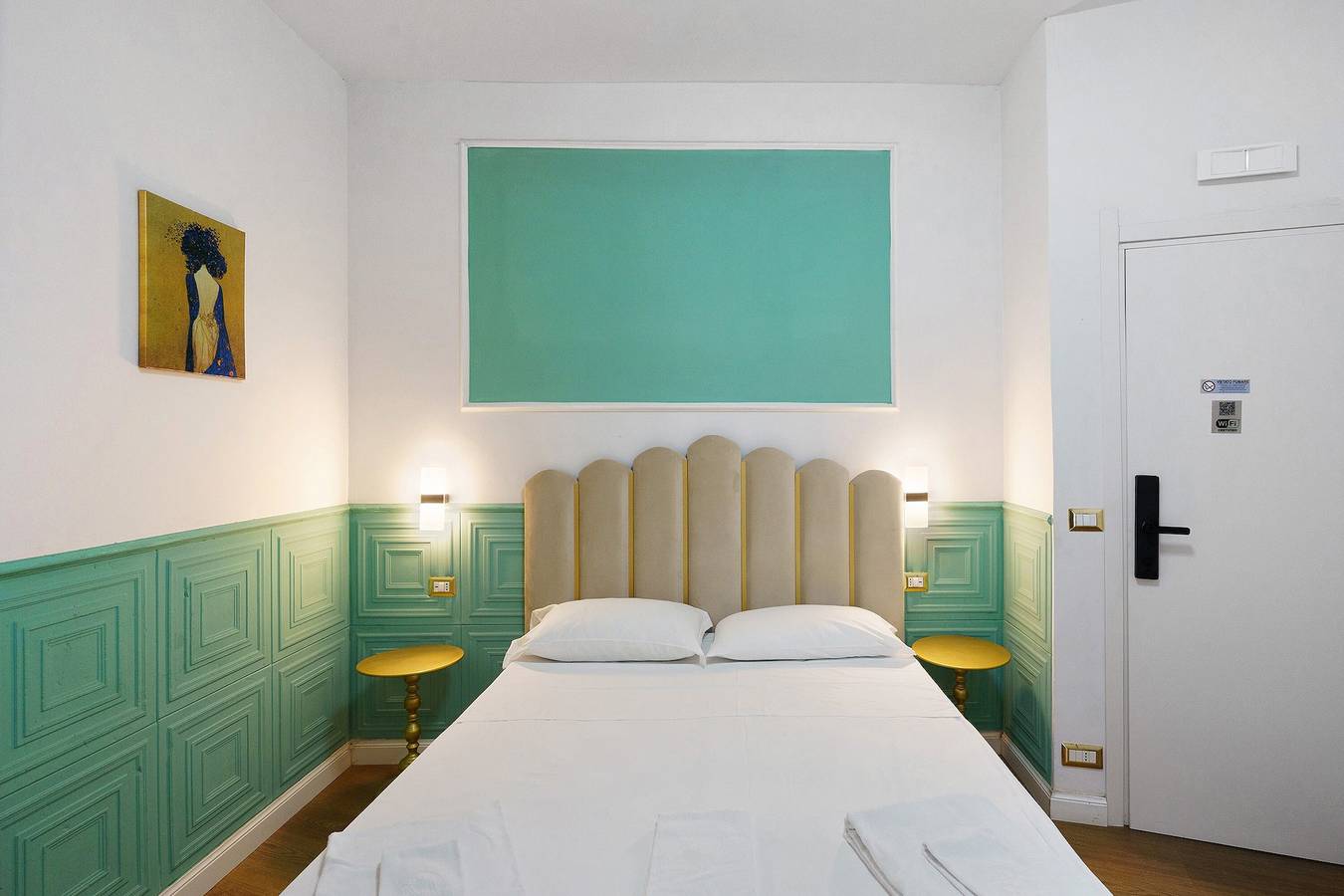 Mirosa Luxury Room 215 con Terrazza, Wi-Fi e Aria Condizionata in Pompei, Parco nazionale del Vesuvio