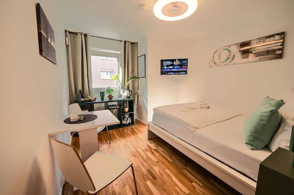 Geheel appartement, Green Oasis Studio - Central in Mannheim, Kurpfalz