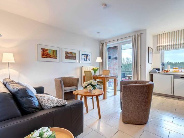 Ferienwohnung für 2 Personen, mit Balkon und Garten sowie Pool und Sauna in Zinnowitz