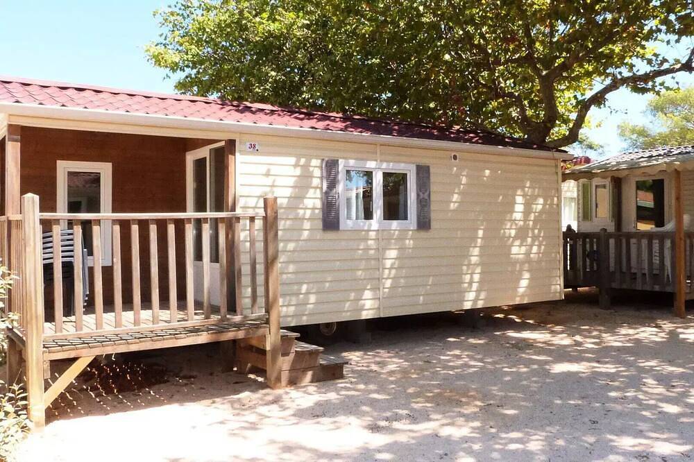 Camping pour 4 Personnes dans La Bergerie, Hyeres