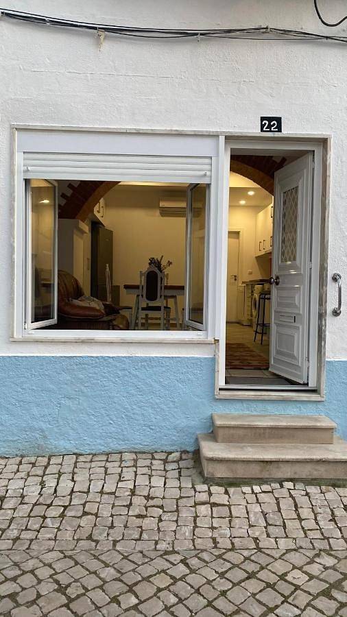 Apartamento inteiro, One-Bedroom Apartment in Halbinsel von Setúbal