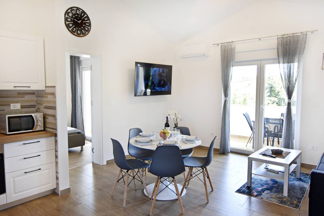 Ganze Wohnung, Modernes Ferienhaus mit Gemeinschaftspool in Umag und Umgebung