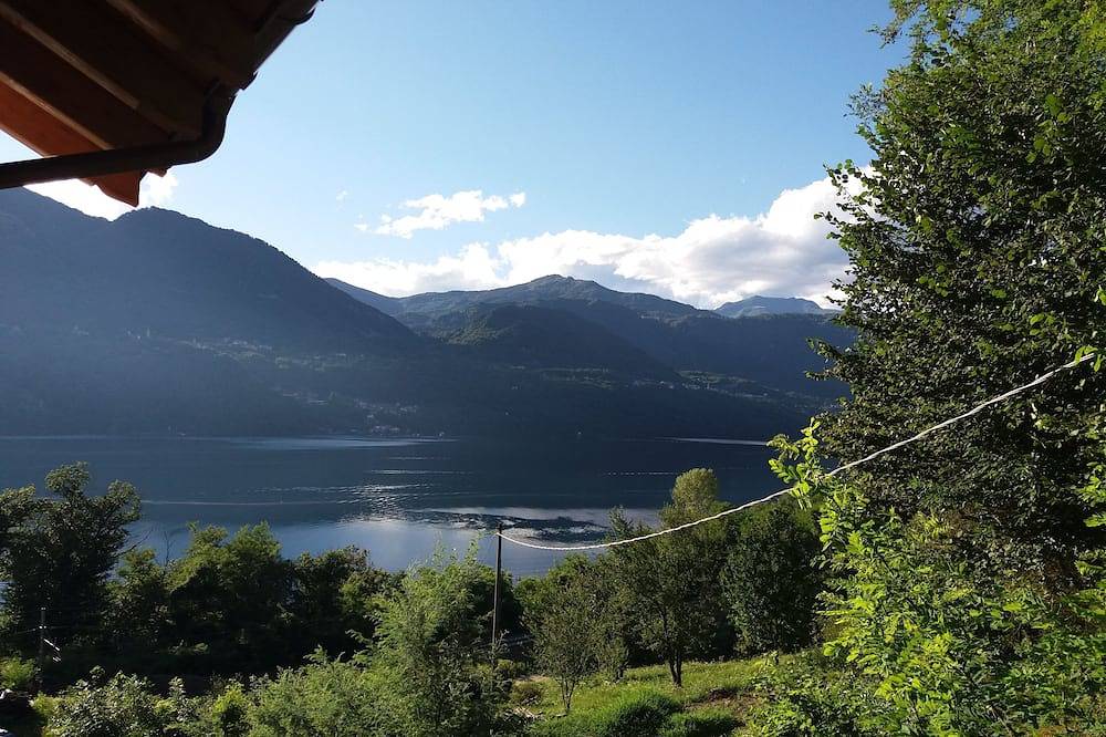Ganze Wohnung, Orta - Flat Lake View, Privatstrand und Balkon (erste Etage) in Crabbia, Comune di Pettenasco