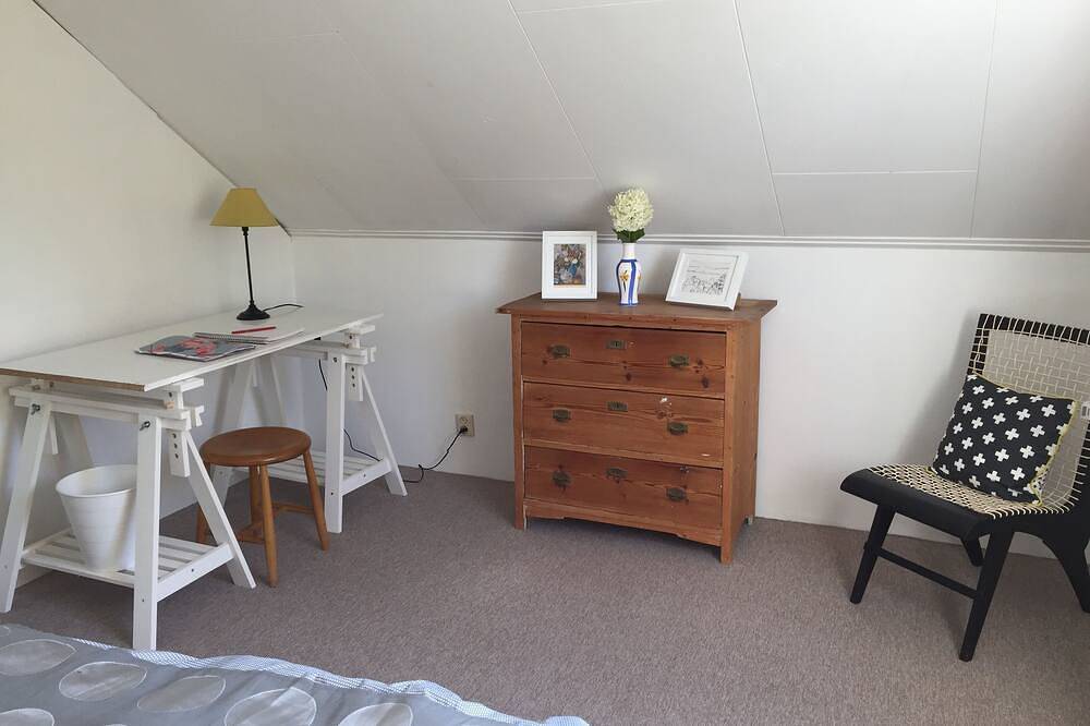 Dream house with home office and private beach right on the lake in Gräsmark, Värmland