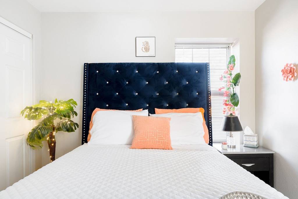 Luxury 3-Bedroom Home with Pool Near Stadium-Perfect for Game Weekends in Glendale, Maricopa County