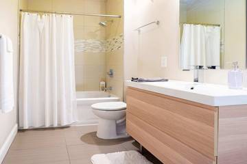 Vacation House for 11 Guests in St. Louis, Missouri, Picture 3