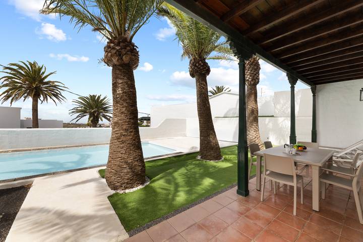 Santa Rosa Tinajo by Escape Home in Mancha Blanca, Tinajo