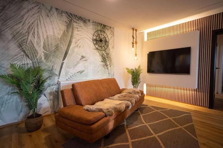 Ferienwohnung für 8 Personen, mit Terrasse und Garten in Schlier - 4