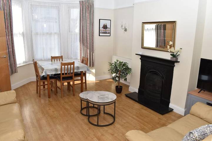 Apartment for 3 people in Richmond upon Thames