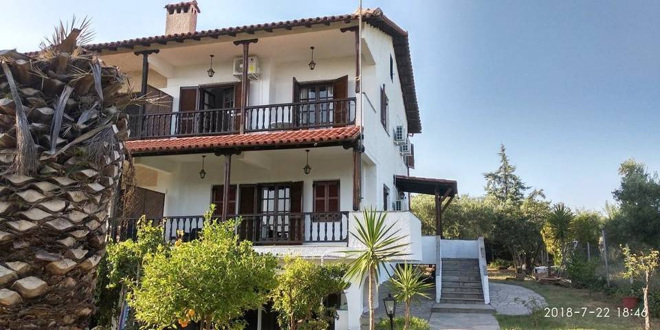 Ferienhaus für 6 Personen, mit Balkon und Terrasse sowie Garten und Ausblick