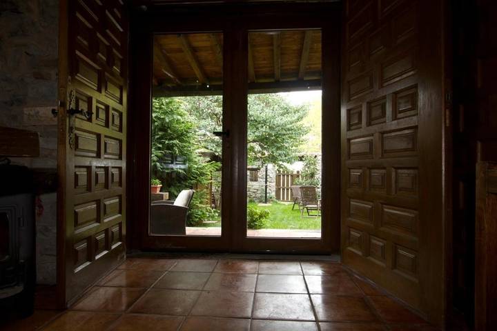 Casa rural para 9 personas, con sauna además de vistas y jardín en Valles de los Ríos Leza, Jubera, Cidacos y Alhama - 4