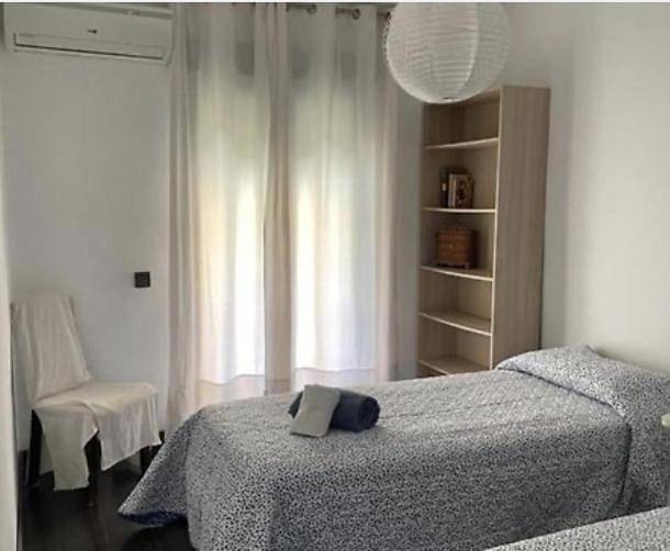 Three-Bedroom House in Aguadulce, Roquetas de Mar