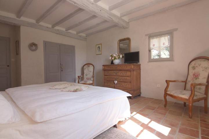 Chambre d’hôte pour 2 personnes, avec jacuzzi ainsi que jardin et terrasse dans le Gers - 4