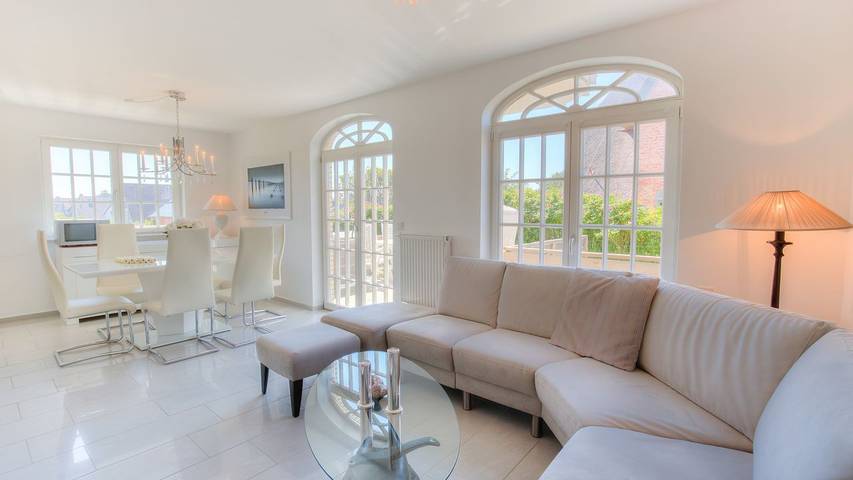 Ferienwohnung für 6 Personen, mit Terrasse und Sauna sowie Garten und Whirlpool, mit Haustier in Wenningstedt