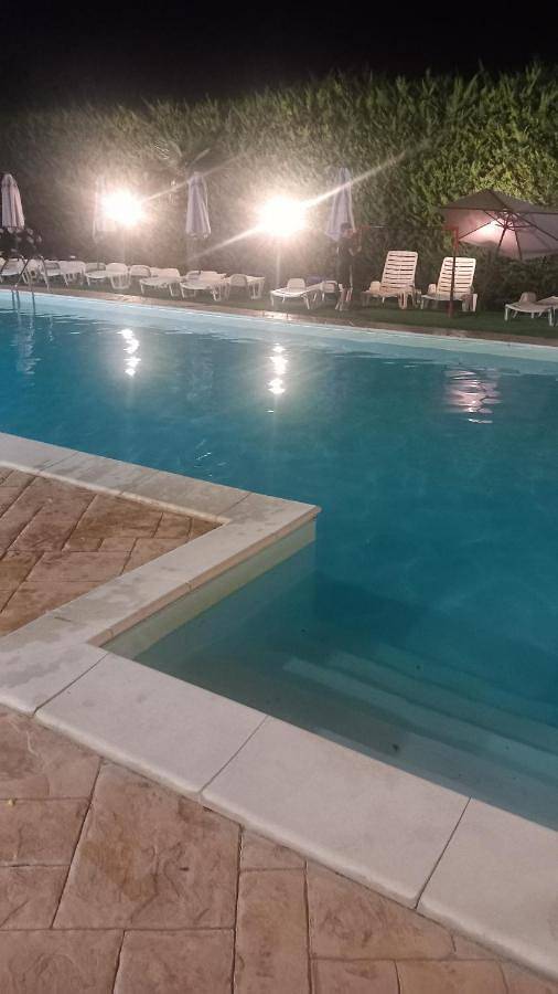 Location de vacances pour 2 personnes, avec piscine ainsi que jardin et vue, animaux acceptés à Canosa di Puglia - 2