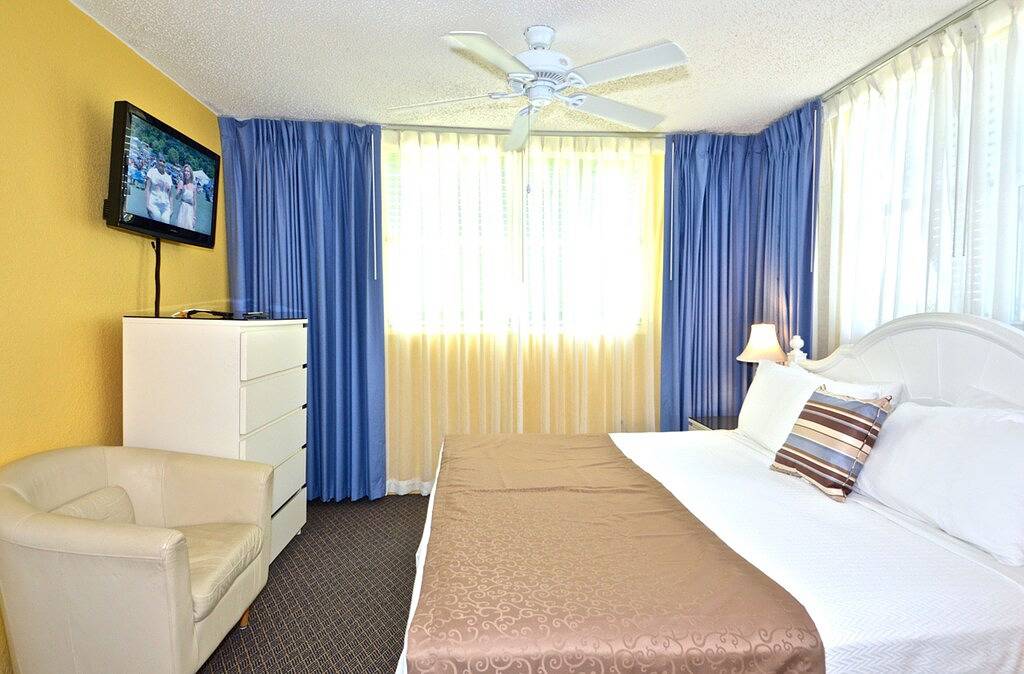 Ganze Wohnung, Sunny hundefreundliche Wohnung w / Whirlpool, Pool und Tennis geteilt in Key West, Lower Keys