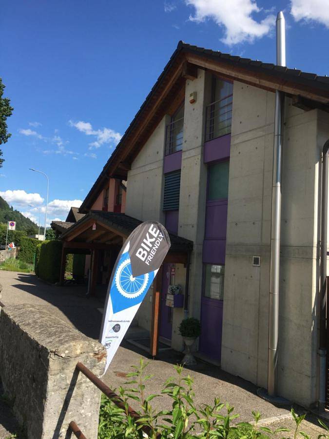 Family Room with Private Bathroom in Airolo, Lepontinische Alpen