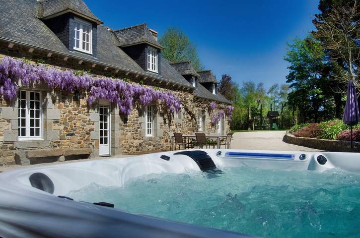 Gîte pour 6 personnes, avec sauna et jacuzzi ainsi que jardin et terrasse, animaux acceptés à Tréméloir - 3