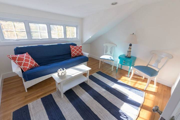 Vacation house for 9 people, with yard and terrace in Rhode Island