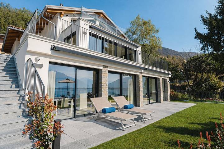 Hütte für 6 Personen, mit Ausblick und Seeblick sowie Pool und Garten am Comer See