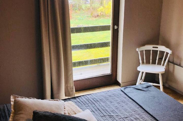 Gîte pour 8 personnes, avec jardin et terrasse dans Gros Fays - 3