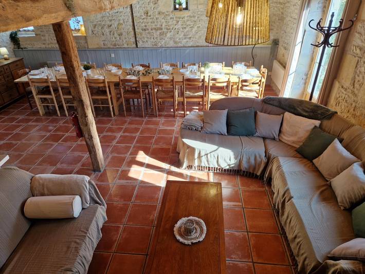 Gîte pour 18 personnes, avec jardin ainsi que piscine et terrasse, animaux acceptés en Charente-Maritime - 3