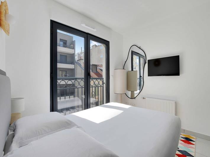 Entire apartment, Elegant Appt - 1Bdr/2P - Near Paris & La Défense in Suresnes, Hauts-de-Seine