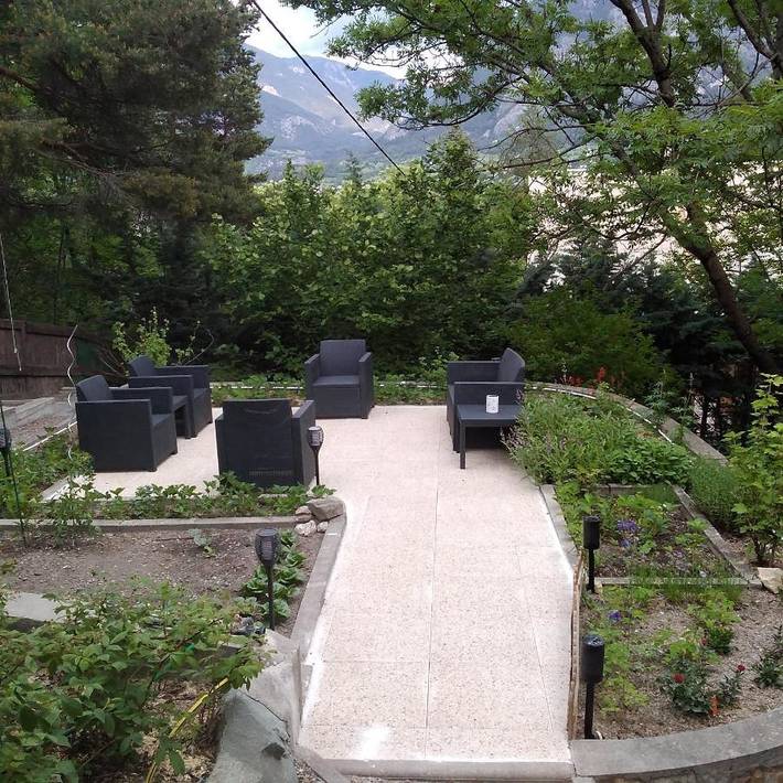 Chambre d’hôte pour 2 personnes, avec vue ainsi que jardin et terrasse dans Hautes-Alpe - 3
