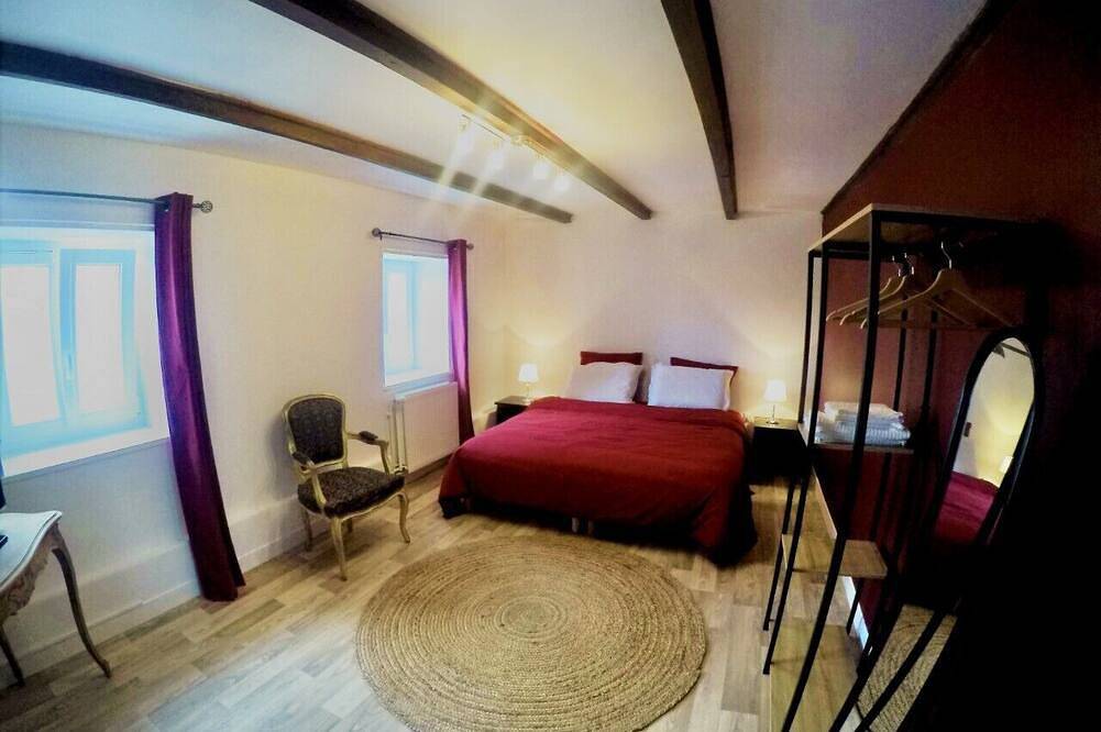Maison chaleureuse en plein cœur de la Bourgogne du Sud in Dompierre-les-Ormes, Région de Mâcon