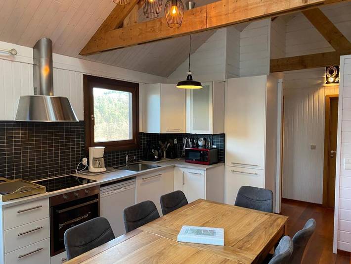 Location de vacances pour 8 personnes, avec jardin et vue, adapté aux familles à Rochehaut - 2