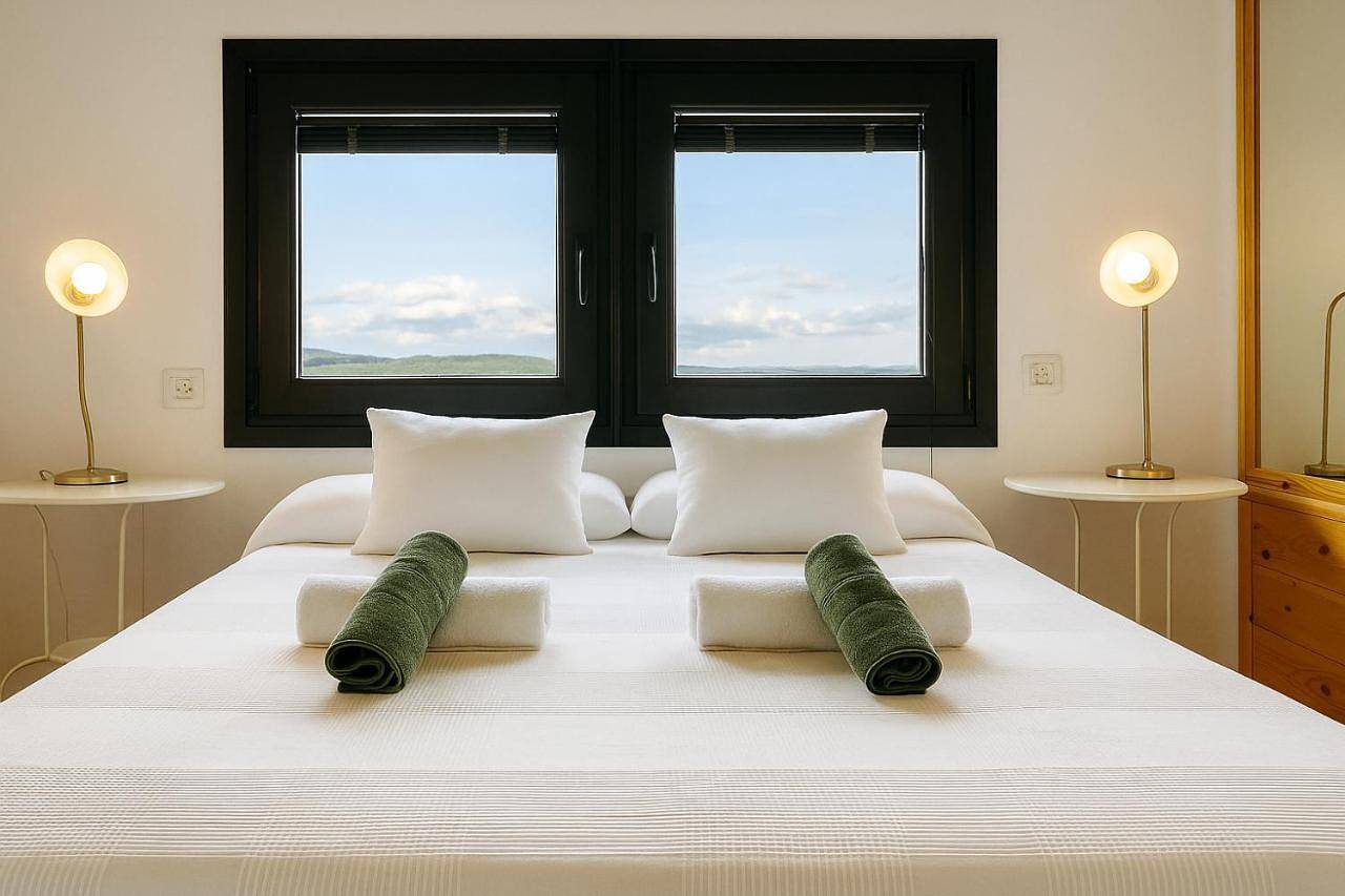 Triple Room in Montsonís, Foradada