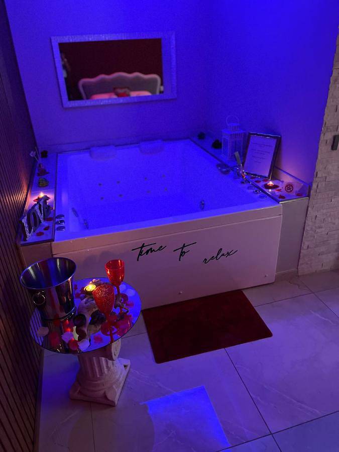 Casa vacanza per 2 persone, con terrazza e idromassaggio a Fisciano