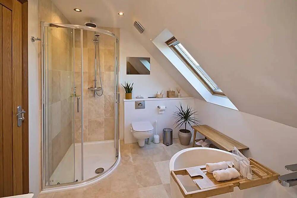 The Pheasantry - Luxury Eco Retreat with breakfast in Wicklewood, Norfolk
