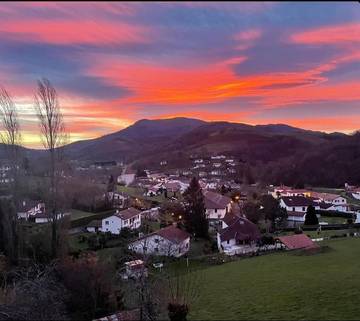 Gîte pour 4 personnes, avec vue et terrasse à Louhossoa