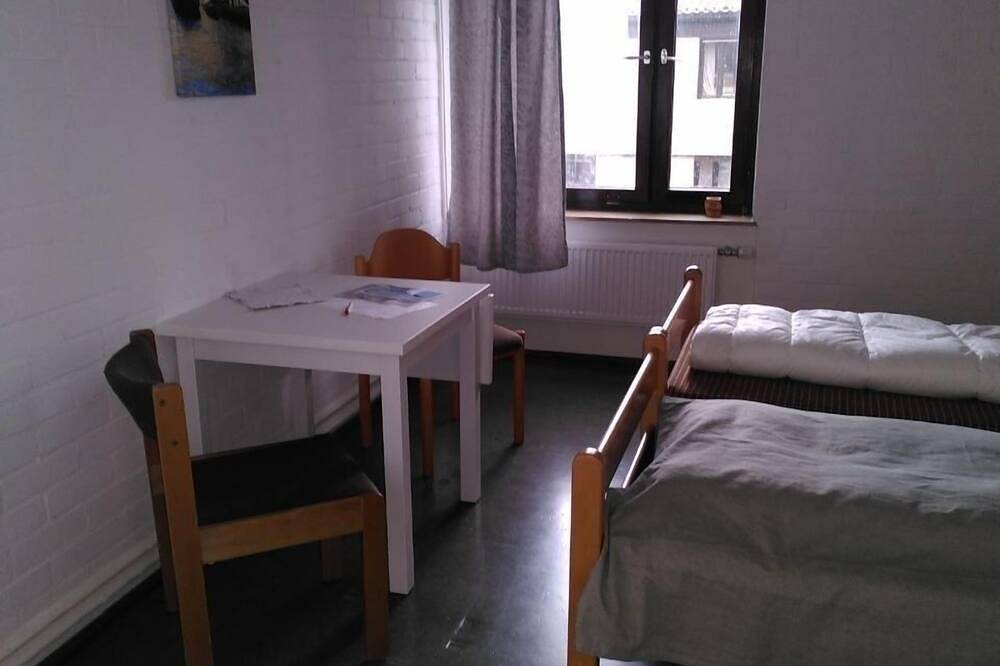 Ganze Wohnung, Doppelzimmer für 2 Gäste mit 14m² in Gomadingen in Gomadingen, Neckar-Alb