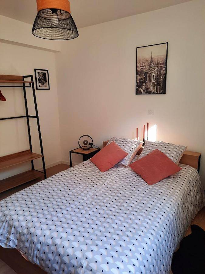 Appartement entier, Two-Bedroom Apartment in Saint-Mihiel, Région de Commercy